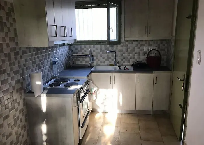 Stone-paved Family Heaven