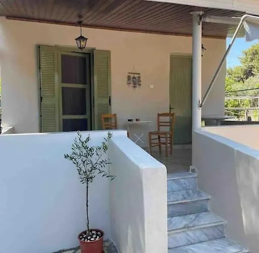 Stone-paved Family Heaven Katakolo